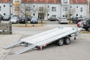 Maschinenverleih-Bockhorni-Vermietung-Verleih-Autotransporter-500x333