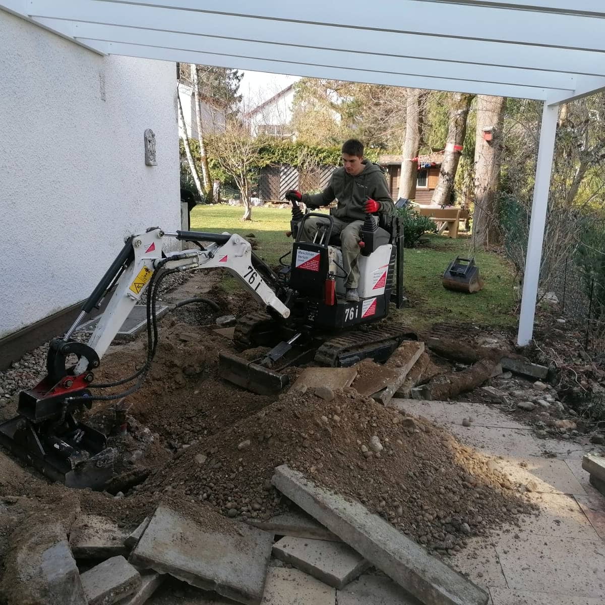 Unser Mikrobagger Bobcat E10 zur Miete.