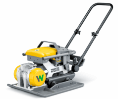 Elektrorüttelplatte freigestellt