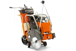 Das Foto des Fugenschneiders freigestellt